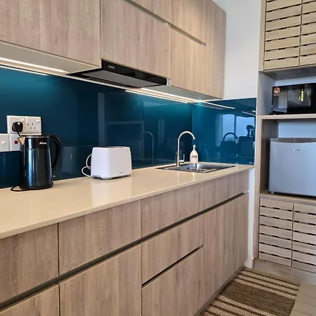 Sea View - Luxury Apartments By Tyronne Negombo Exterior photo