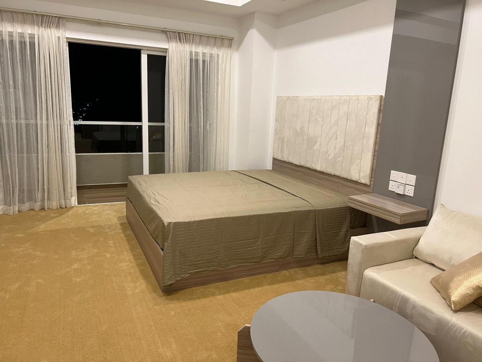 Sea View - Luxury By Tyronne * Negombo