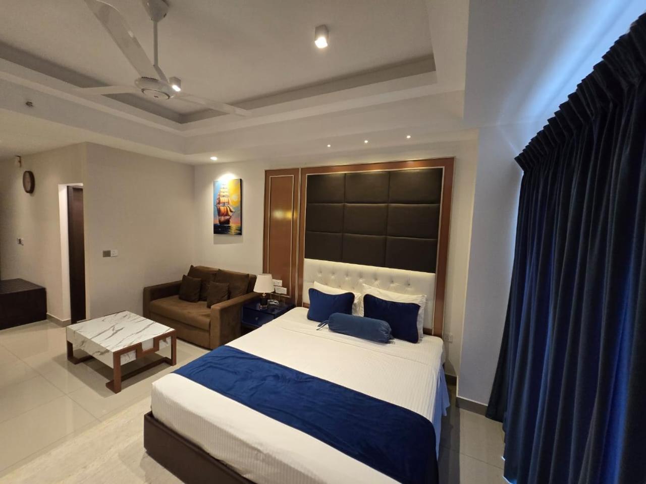 Sea View - Luxury By Tyronne * Negombo