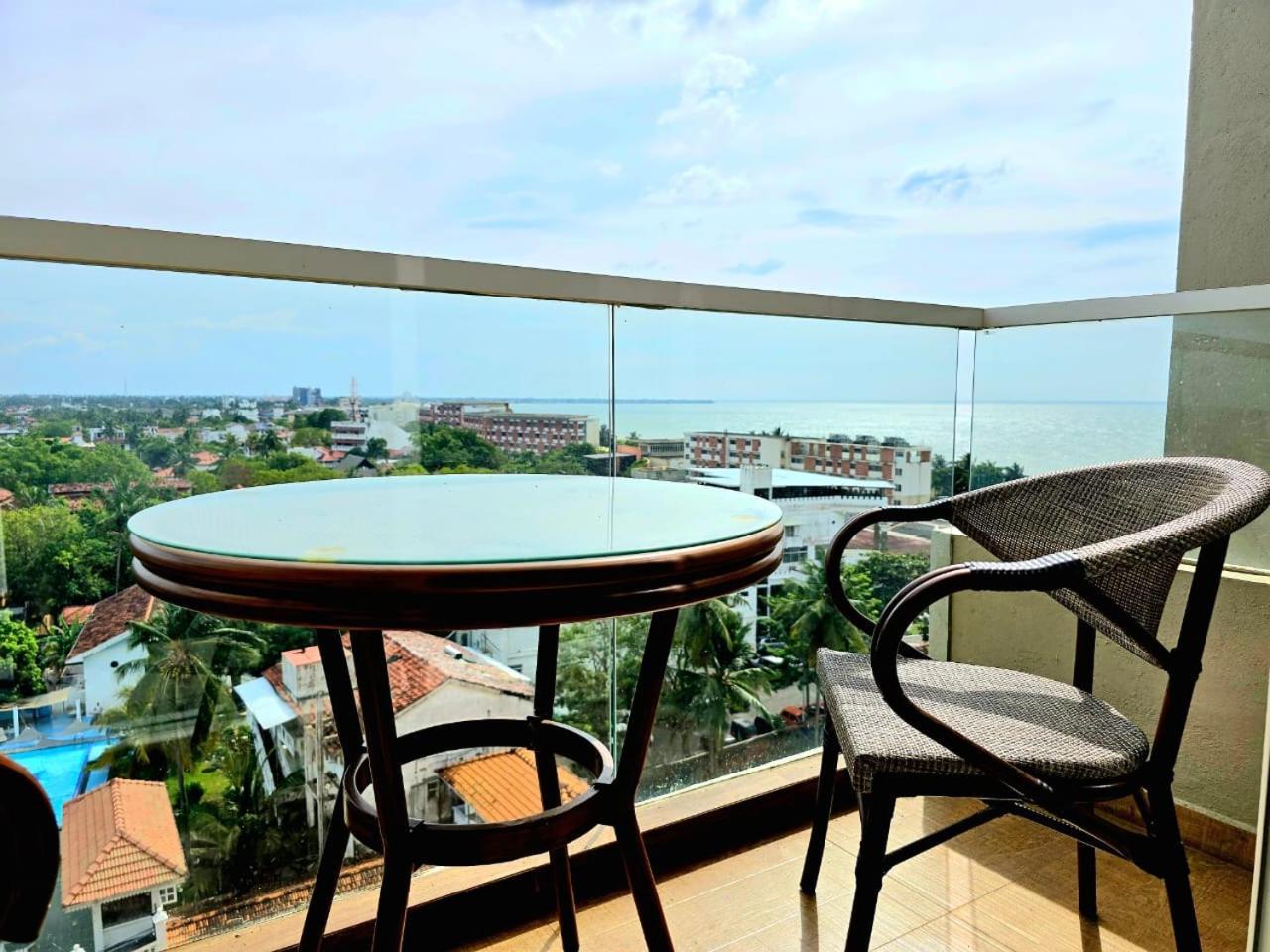 Sea View - Luxury By Tyronne Negombo